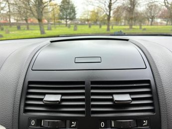 Volkswagen Touareg 5.0 TDI V10 DPF R50 5dr
