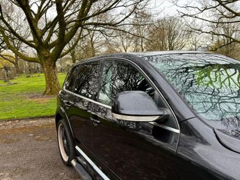 Volkswagen Touareg 5.0 TDI V10 DPF R50 5dr