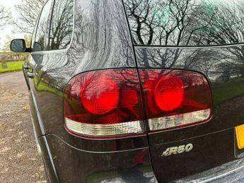 Volkswagen Touareg 5.0 TDI V10 DPF R50 5dr