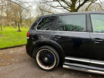 Volkswagen Touareg 5.0 TDI V10 DPF R50 5dr