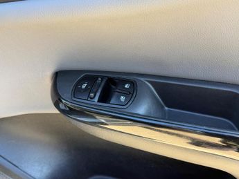 Vauxhall Corsa 1.4i ecoFLEX SE Euro 6 5dr