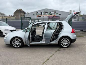Volkswagen Golf 2.0 TDI GT DSG 5dr