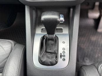 Volkswagen Golf 2.0 TDI GT DSG 5dr