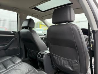 Volkswagen Golf 2.0 TDI GT DSG 5dr