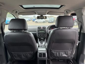 Volkswagen Golf 2.0 TDI GT DSG 5dr