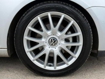 Volkswagen Golf 2.0 TDI GT DSG 5dr