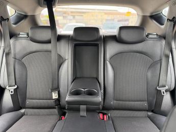 Hyundai ix35 2.0 CRDi SE Auto 4WD Euro 5 5dr (Nav)