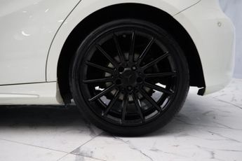 Mercedes-Benz A Class 2.1 A200d AMG Line (Premium Plus) 7G-DCT Euro 6 (s/s) 5dr