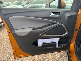 Vauxhall Crossland X 1.2 Turbo Elite Nav Auto Euro 6 (s/s) 5dr