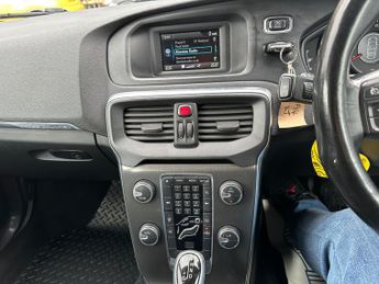 Volvo V40 Cross Country 1.6 D2 Lux Powershift Euro 5 (s/s) 5dr