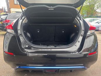 Nissan Leaf 40kWh N-Connecta Auto 5dr