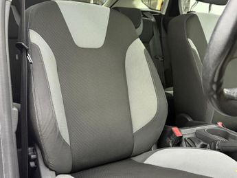 Ford Focus 1.6 TDCi Zetec Euro 5 (s/s) 5dr