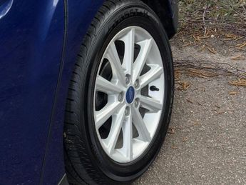 Ford Focus 1.6 Titanium Powershift Euro 6 5dr