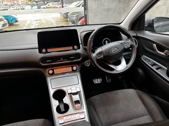 Hyundai KONA 64kWh Premium Auto 5dr (10.5kW Charger)