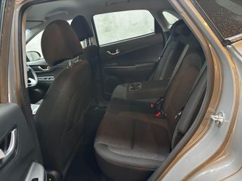 Hyundai KONA 64kWh Premium Auto 5dr (10.5kW Charger)