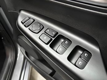 Hyundai KONA 64kWh Premium Auto 5dr (10.5kW Charger)