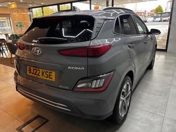 Hyundai KONA 64kWh Premium Auto 5dr (10.5kW Charger)