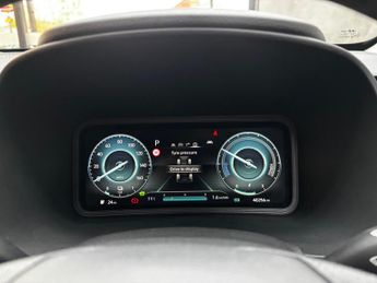 Hyundai KONA 64kWh Premium Auto 5dr (10.5kW Charger)