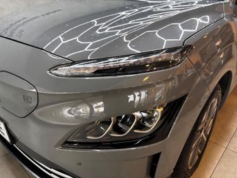 Hyundai KONA 64kWh Premium Auto 5dr (10.5kW Charger)