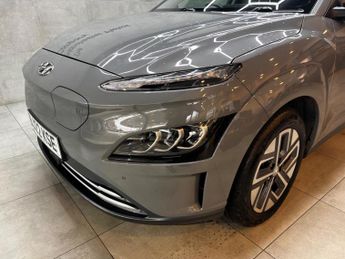 Hyundai KONA 64kWh Premium Auto 5dr (10.5kW Charger)