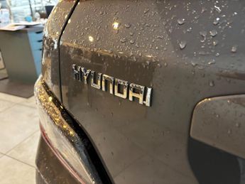 Hyundai KONA 64kWh Premium Auto 5dr (10.5kW Charger)