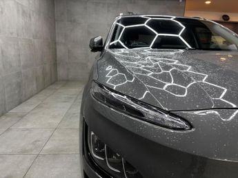 Hyundai KONA 64kWh Premium Auto 5dr (10.5kW Charger)