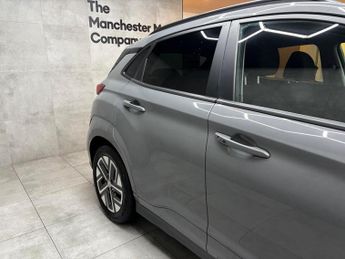 Hyundai KONA 64kWh Premium Auto 5dr (10.5kW Charger)