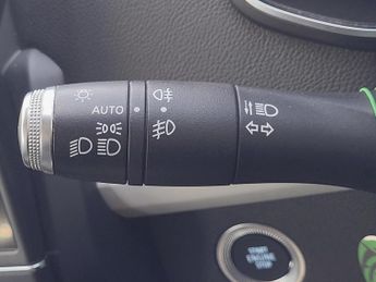 Renault Zoe R110 52kWh Iconic Auto 5dr (i)