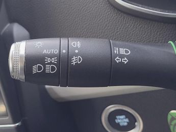 Renault Zoe R110 52kWh Iconic Auto 5dr (i)