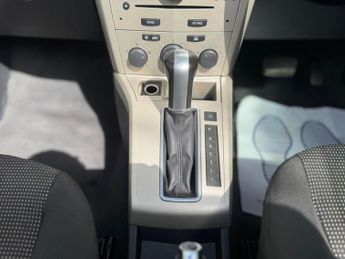 Vauxhall Astra 1.8i Sport Twin Top 2dr