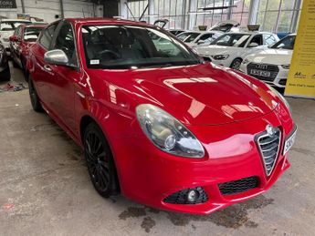 Alfa Romeo Giulietta 2.0 JTDM-2 Sportiva Euro 5 (s/s) 5dr