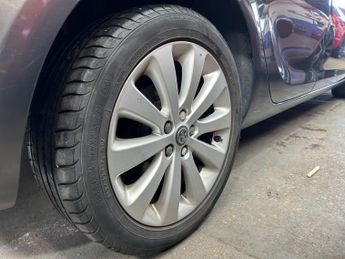 Vauxhall Astra 1.6i Elite Auto Euro 6 5dr