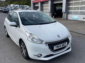 Peugeot 208 1.2 VTi Active Euro 5 5dr