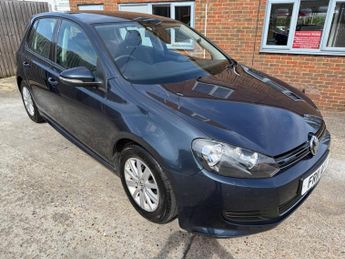 Volkswagen Golf TDi 1.6 TDI BlueMotion Euro 5 (s/s) 5dr