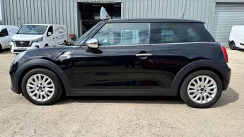 MINI Hatch 1.5 Cooper Auto Euro 6 (s/s) 3dr
