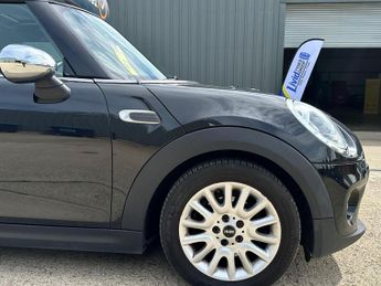 MINI Hatch 1.5 Cooper Auto Euro 6 (s/s) 3dr