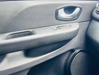 Renault Clio 1.5 dCi Dynamique Nav EDC Euro 6 (s/s) 5dr