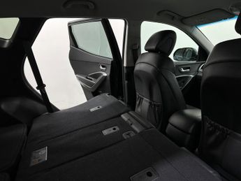 Hyundai Santa Fe 2.2 CRDi Blue Drive Premium Auto 4WD Euro 6 (s/s) 5dr (7 Seat)