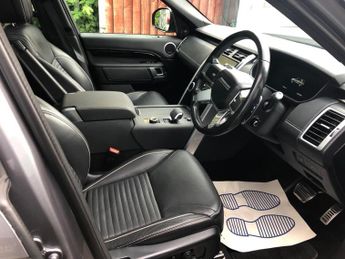 Land Rover Discovery 3.0 D300 MHEV R-Dynamic HSE Auto 4WD Euro 6 (s/s) 5dr