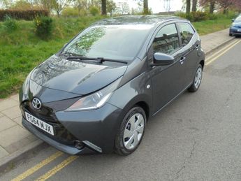 Toyota AYGO 1.0 VVT-i x-play Euro 5 5dr Euro 5