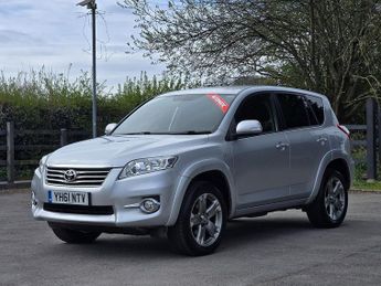 Toyota RAV4 2.2 D-CAT SR SUV 5dr Diesel Auto 4WD Euro 5 (150 ps)