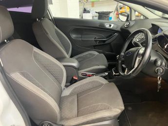 Ford Fiesta 1.0T EcoBoost Zetec S Euro 6 (s/s) 3dr