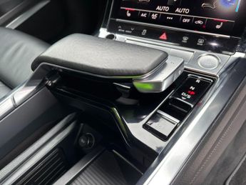 Audi e-tron 50 Launch Edition Auto quattro 5dr 71.2kWh
