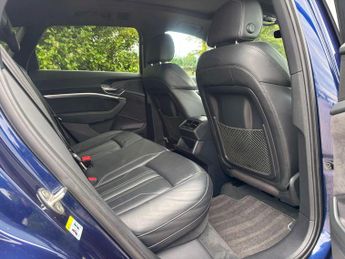 Audi e-tron 50 Launch Edition Auto quattro 5dr 71.2kWh