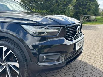 Volvo XC40 2.0 D4 R-Design Pro Auto AWD Euro 6 (s/s) 5dr