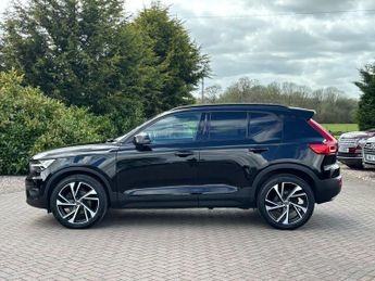 Volvo XC40 2.0 D4 R-Design Pro Auto AWD Euro 6 (s/s) 5dr