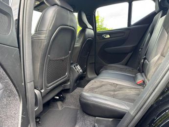 Volvo XC40 2.0 D4 R-Design Pro Auto AWD Euro 6 (s/s) 5dr