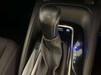 Toyota Corolla 1.8 VVT-h GPF Icon Tech Touring Sports 5dr Petrol Hybrid CVT Eur