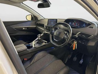 Peugeot 3008 1.2 PureTech Allure SUV 5dr Petrol Manual Euro 6 (s/s) (130 ps)