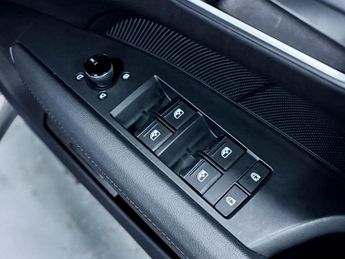 Audi e-tron GT 93.4kWh Saloon 4dr Electric Auto quattro (476 ps)